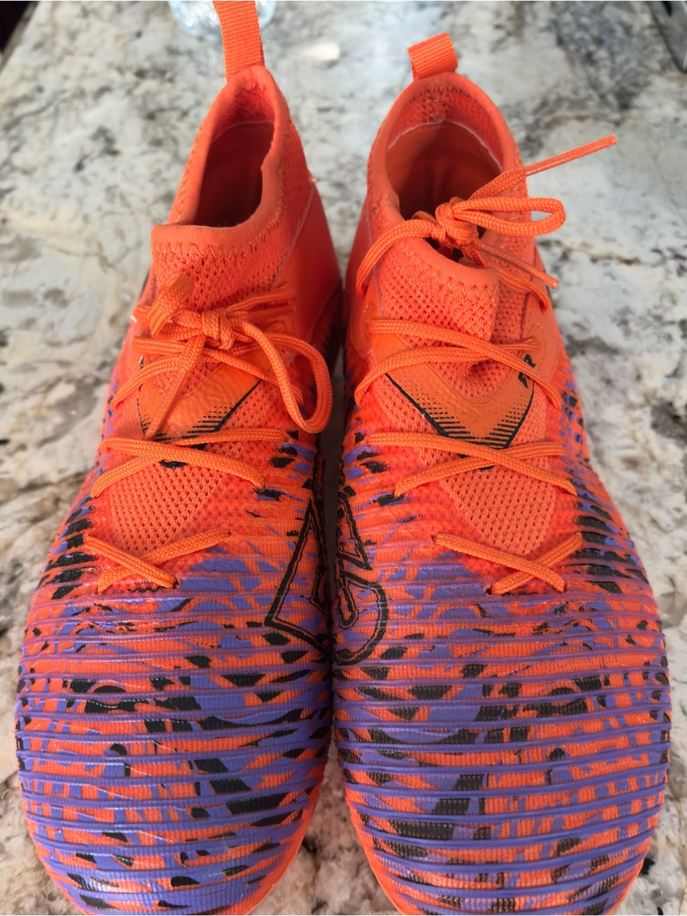 New puma  Kids Orange & Purple Performance Soccer Cleats- sz6Y